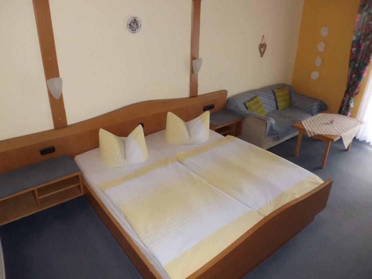 Gasthof-Metzgerei-Pension Schierlitz Рімбах Екстер'єр фото