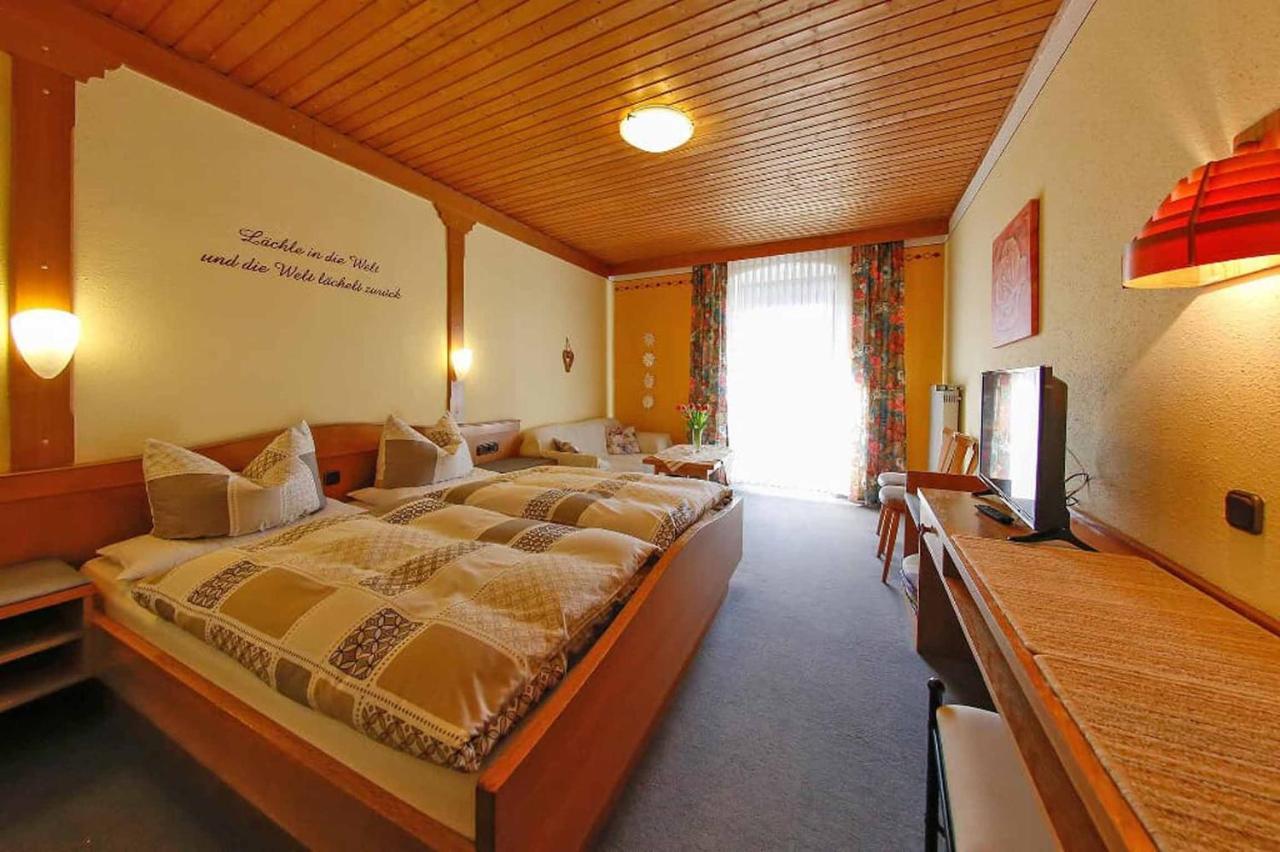 Gasthof-Metzgerei-Pension Schierlitz Рімбах Екстер'єр фото