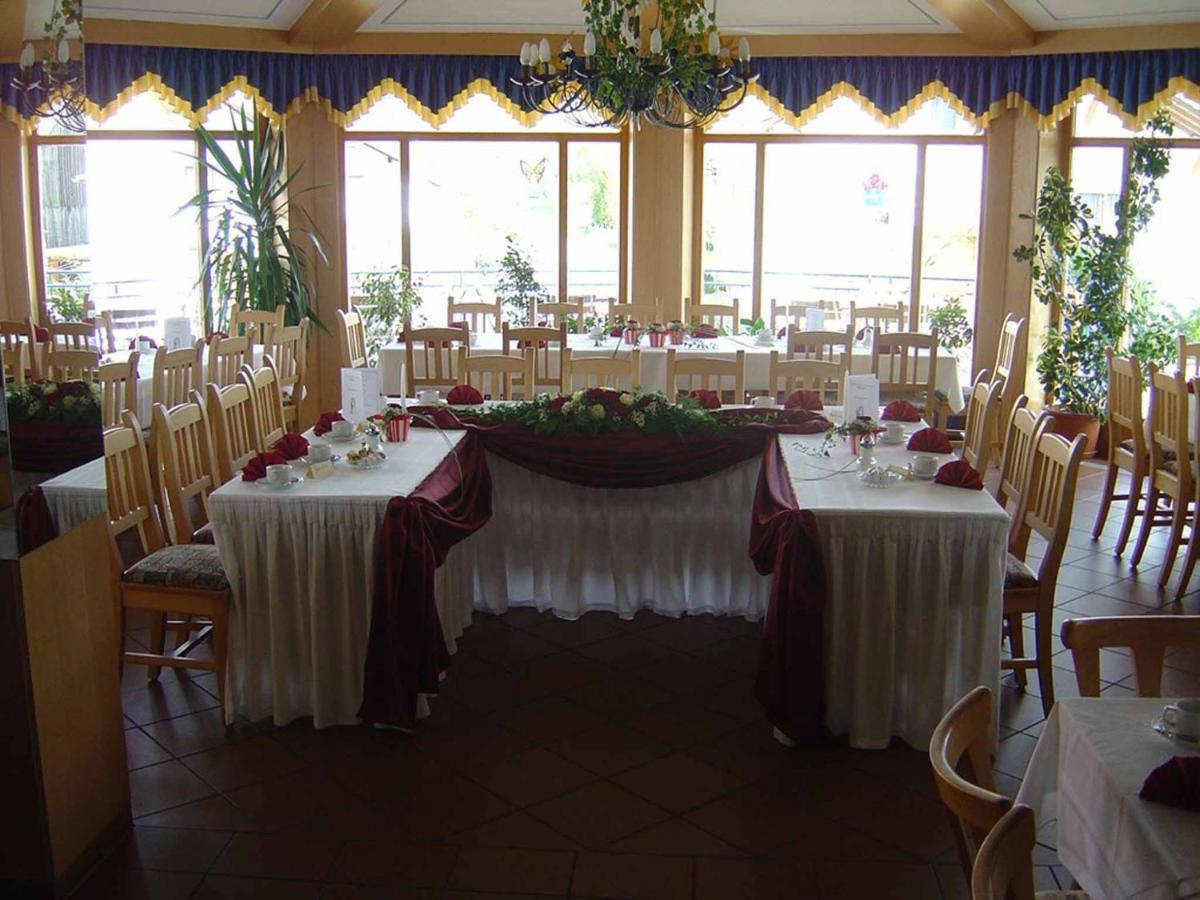 Gasthof-Metzgerei-Pension Schierlitz Рімбах Екстер'єр фото